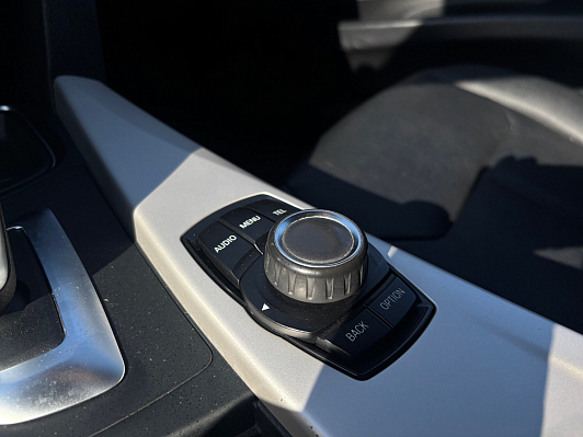 BMW 3 серии 320i SE, 2014 года, пробег 170000 км