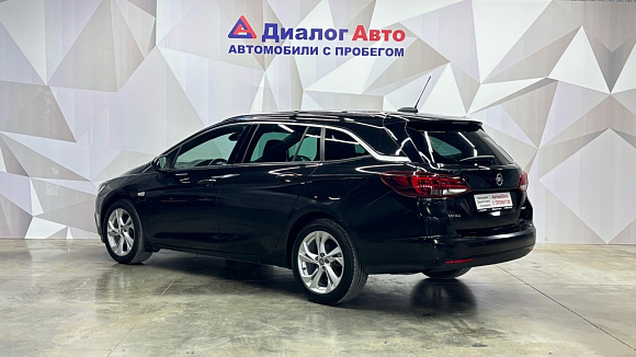 Opel Astra, 2017 года, пробег 158781 км