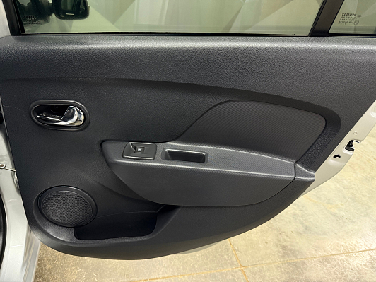 Renault Logan Privilege, 2017 года, пробег 108839 км