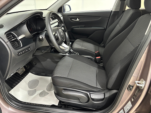 Kia Rio Лига Европы, 2018 года, пробег 97209 км