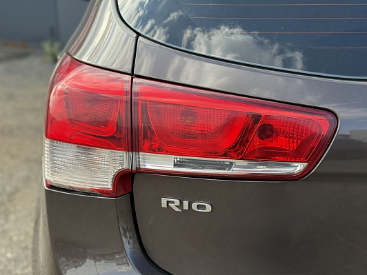 Kia Rio Prestige, 2015 года, пробег 145000 км