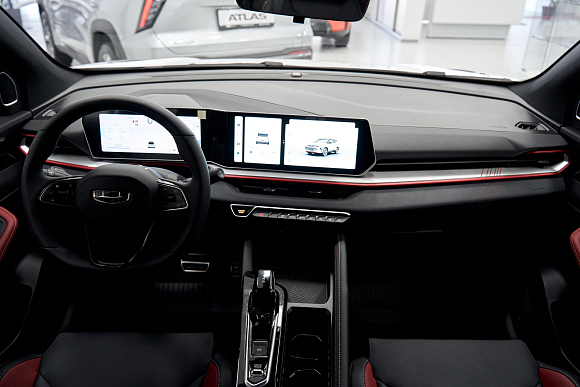 Geely Coolray Exclusive, белый