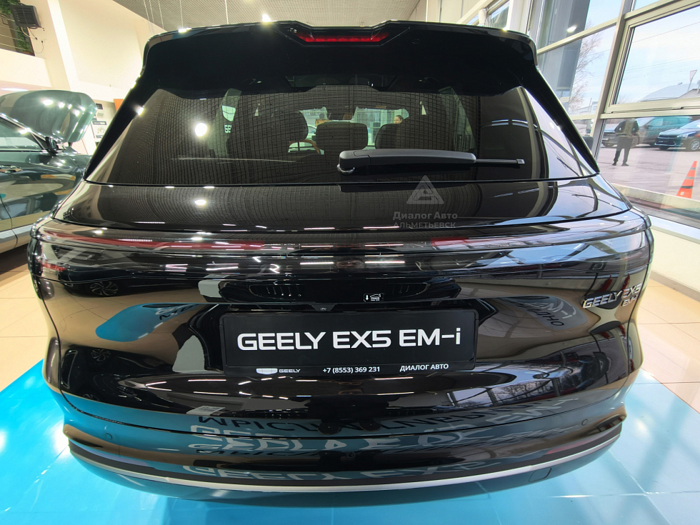 Geely EX5 EM-i Max, черный