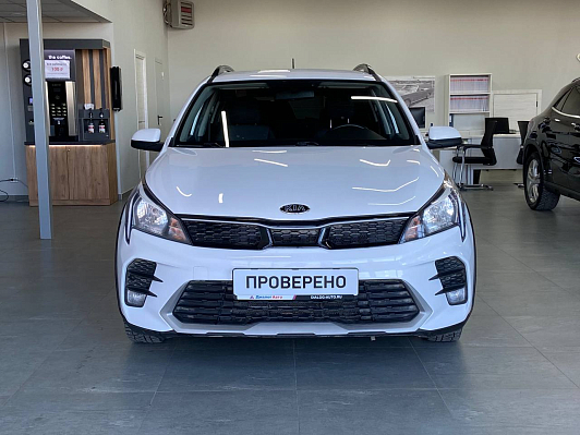 Kia Rio Luxe, 2021 года, пробег 99383 км