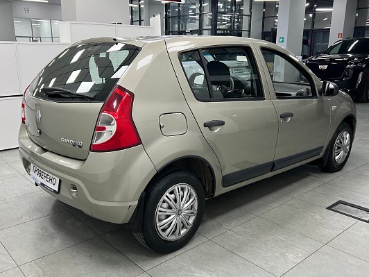 Renault Sandero Expression, 2011 года, пробег 137000 км