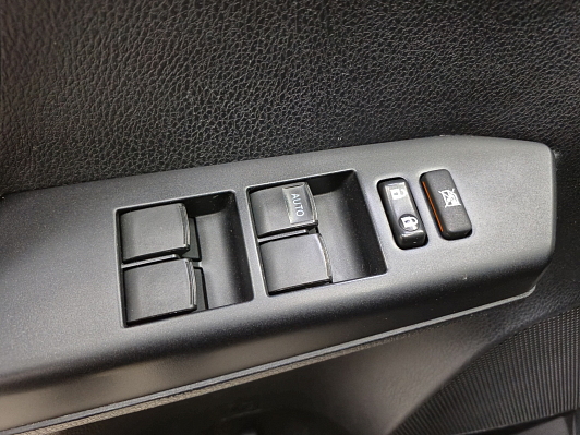 Toyota RAV4, 2017 года, пробег 138906 км