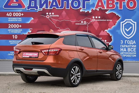 Lada (ВАЗ) Vesta Luxe Prestige, 2018 года, пробег 65000 км