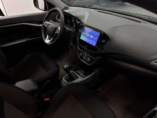 Lada (ВАЗ) Vesta Luxe, 2019 года, пробег 92500 км