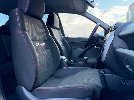 Lada (ВАЗ) Granta, 2017 года, пробег 121760 км