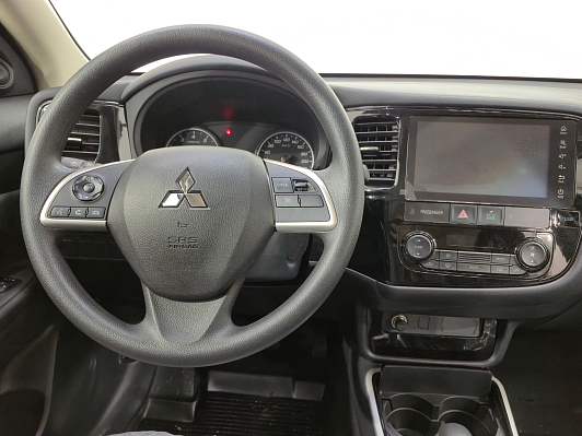 Mitsubishi Outlander Invite, 2022 года, пробег 906 км