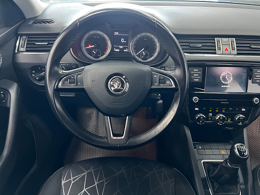 Skoda Octavia Hockey Edition, 2019 года, пробег 118000 км