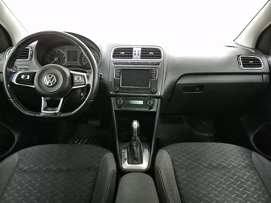 Volkswagen Polo Comfortline, 2019 года, пробег 93211 км