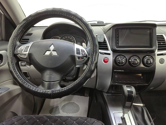 Mitsubishi Pajero Sport Ultimate S08, 2011 года, пробег 281986 км