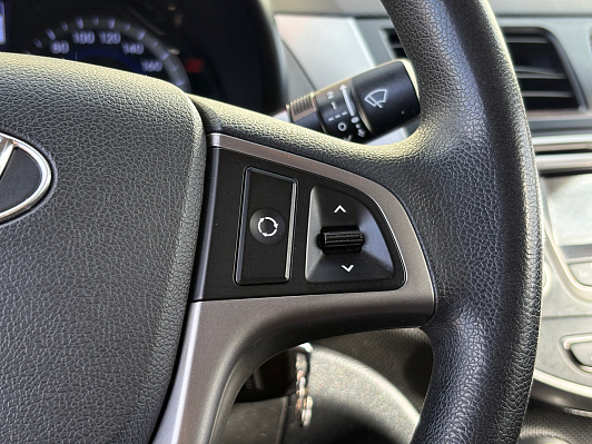 Hyundai Solaris, 2015 года, пробег 249751 км