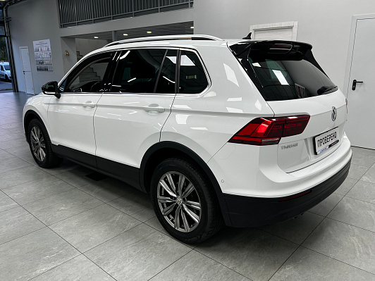 Volkswagen Tiguan Highline, 2019 года, пробег 125699 км