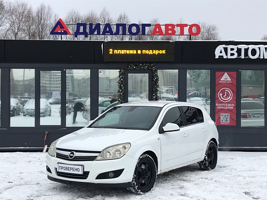 Opel Astra, 2011 года, пробег 231000 км