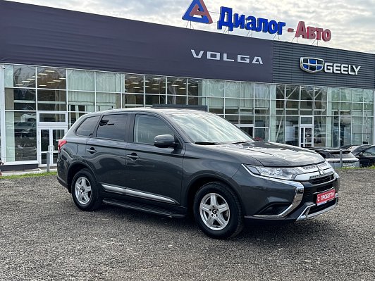 Mitsubishi Outlander Invite, 2021 года, пробег 59640 км