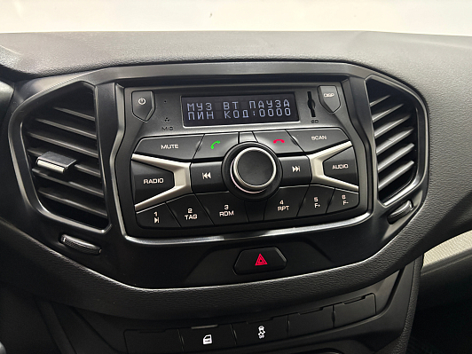 Lada (ВАЗ) Vesta Luxe Multimedia (2019-2021), 2018 года, пробег 114849 км