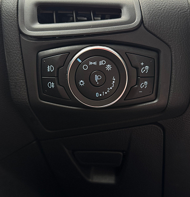 Ford Focus Titanium, 2019 года, пробег 89371 км