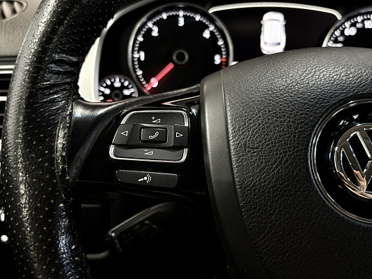 Volkswagen Touareg Business, 2015 года, пробег 335000 км