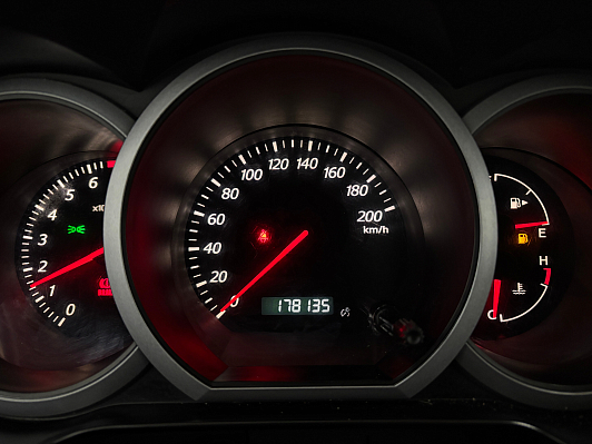 Suzuki Grand Vitara, 2007 года, пробег 178114 км