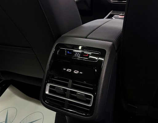 Volkswagen Tiguan R-Line Premium Edition, 2024 года, пробег 39295 км