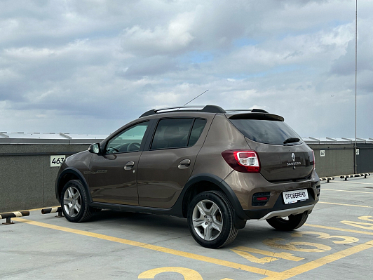 Renault Sandero Stepway Drive, 2021 года, пробег 54000 км