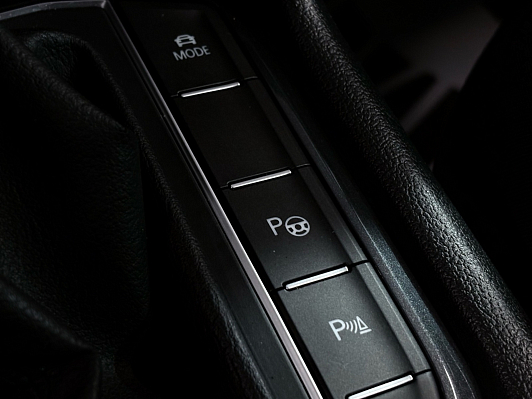 Volkswagen Tiguan Highline, 2018 года, пробег 93000 км