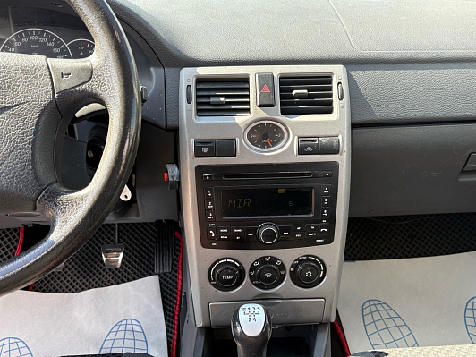Lada (ВАЗ) Priora Люкс, 2011 года, пробег 240000 км