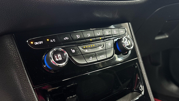 Opel Astra, 2017 года, пробег 158781 км