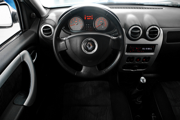 Renault Sandero Expression, 2010 года, пробег 170000 км
