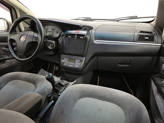 Fiat Linea Emotion, 2011 года, пробег 220925 км
