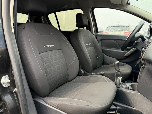 Renault Sandero Privilege, 2015 года, пробег 74000 км