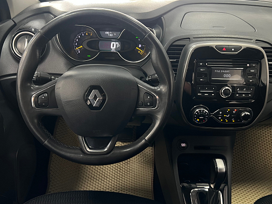 Renault Kaptur Play, 2016 года, пробег 128000 км