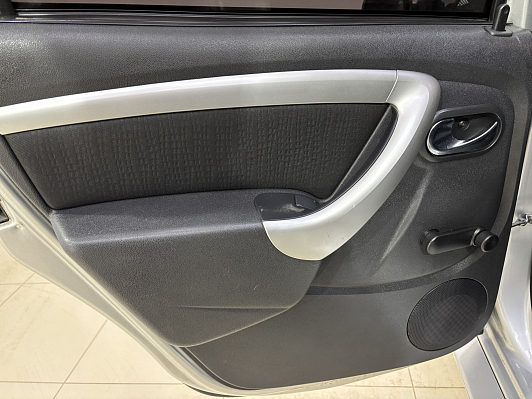 Nissan Terrano Elegance, 2018 года, пробег 101000 км