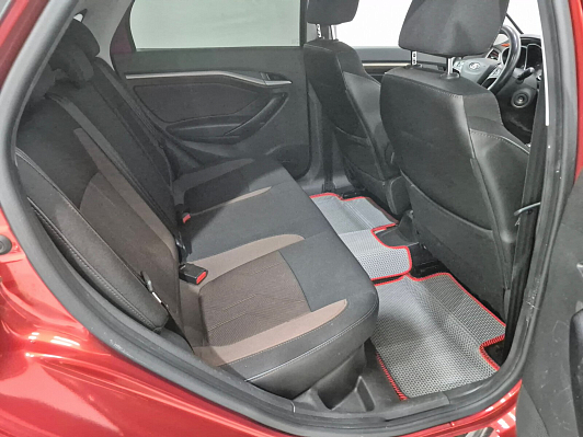 Lada (ВАЗ) Vesta Exclusive (2018-2019), 2017 года, пробег 98435 км