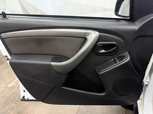 Renault Duster Expression, 2017 года, пробег 100357 км