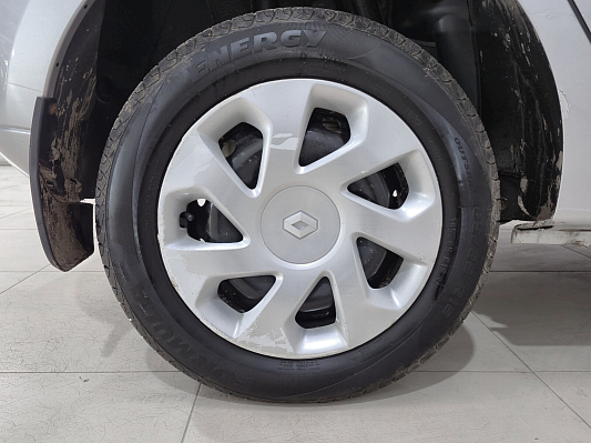 Renault Sandero Confort, 2015 года, пробег 154592 км