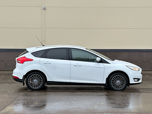 Ford Focus SYNC Edition, 2016 года, пробег 142318 км