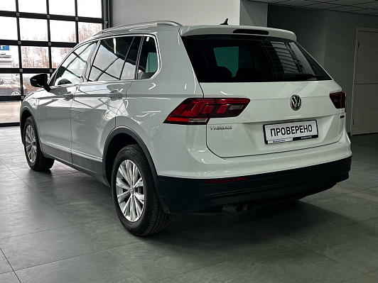 Volkswagen Tiguan Highline, 2018 года, пробег 130094 км