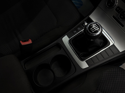 Volkswagen Passat Trendline, 2012 года, пробег 224132 км