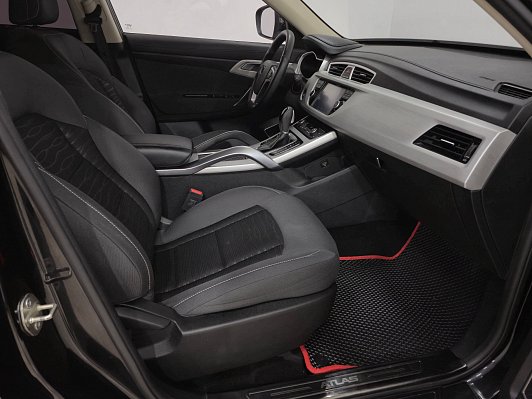 Geely Atlas Comfort, 2019 года, пробег 156520 км