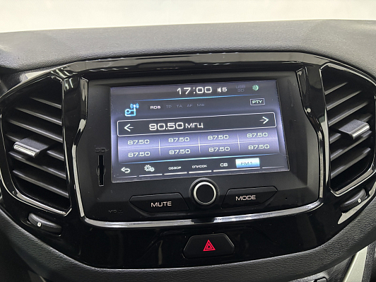 Lada (ВАЗ) Vesta Luxe, 2020 года, пробег 137600 км