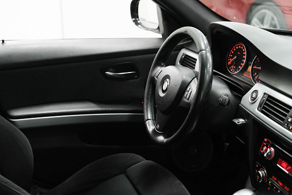 BMW 3 серии, 2011 года, пробег 213111 км