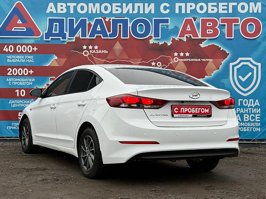 Hyundai Elantra Base, 2016 года, пробег 239299 км