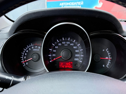 Kia Rio, 2015 года, пробег 135000 км