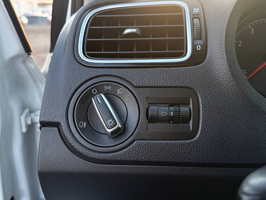 Volkswagen Polo SELECT, 2019 года, пробег 42017 км