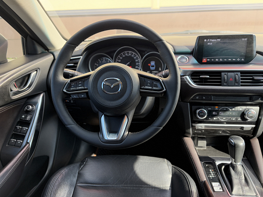 Mazda 6 Supreme Plus, 2017 года, пробег 115847 км