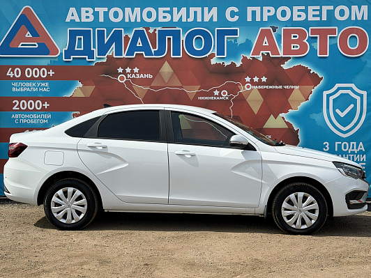 Lada (ВАЗ) Vesta, 2023 года, пробег 48500 км