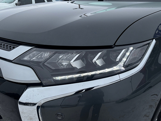 Mitsubishi Outlander Ultimate, 2020 года, пробег 157436 км